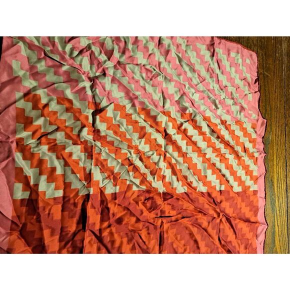 Vintage Vera Neumann pink red gray womens square scarf wrap 22x21.5 - Picture 3 of 4
